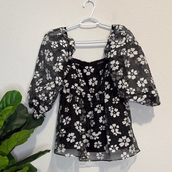 Storia Tops - Storia Floral Sheer sleeve babydoll Blouse
